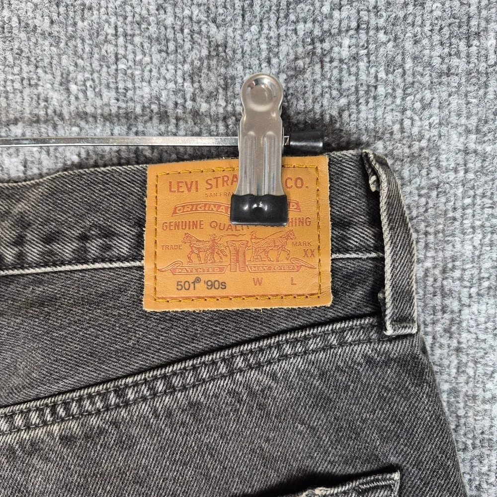 Vintage Levi's 501 Premium Jeans Men's 28Wx32L Black Straight‎ Button Fly 90s
